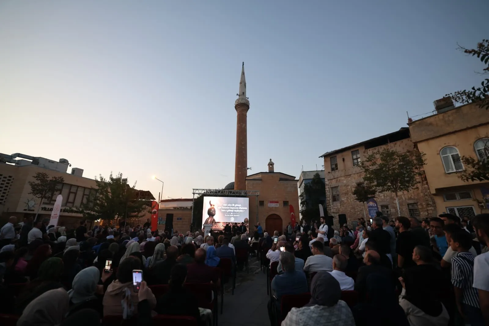 Hocamın başucuna doğmayan güneşi neyleyim diyen bir dâhinin 262 yıllık mirası Siirt'te yankılandı