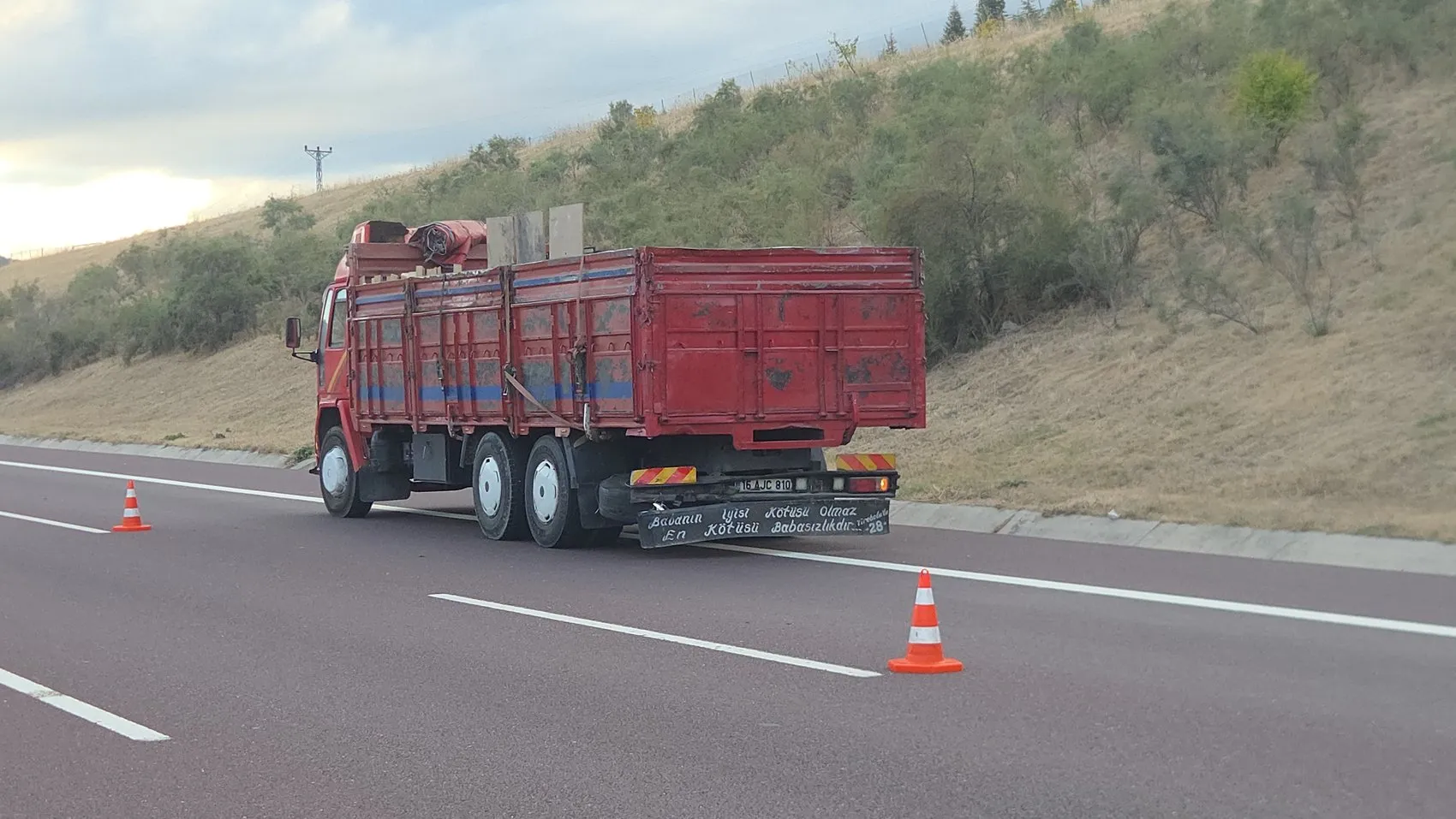 Orhangazi yolunda feci kaza: Genç motosiklet sürücüsü kurtarılamadı