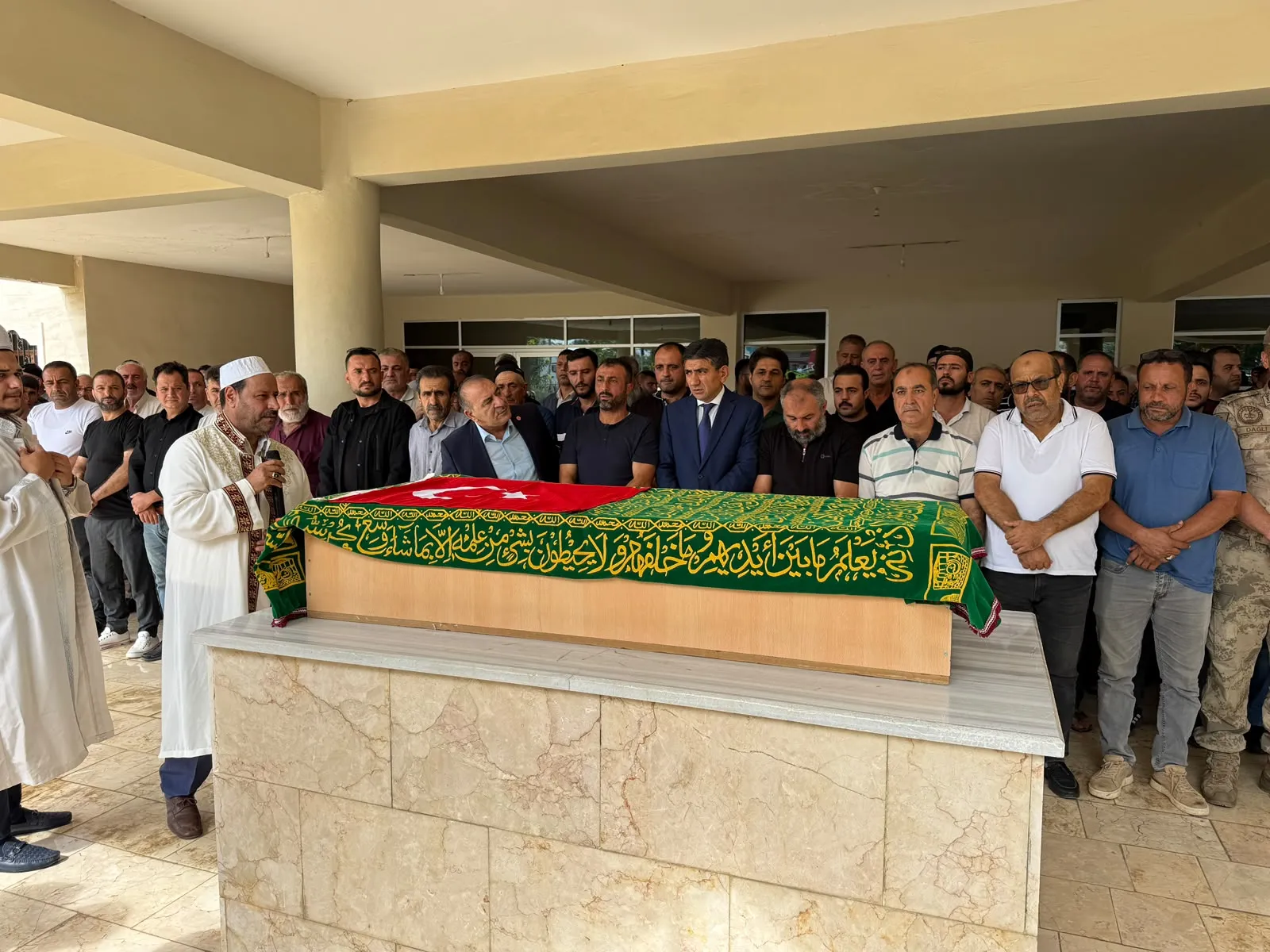 Denizdeki facia Hatay'ı yasa boğdu: Küçük Mehmet ve Nihat usta son yolculuklarına uğurlandı