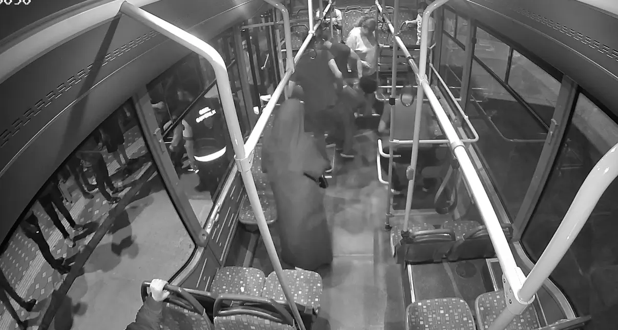 Tokat'ta otobüs şoföründen zamana karşı yarış: Fenalaşan yolcuyu hastaneye yetiştirdi