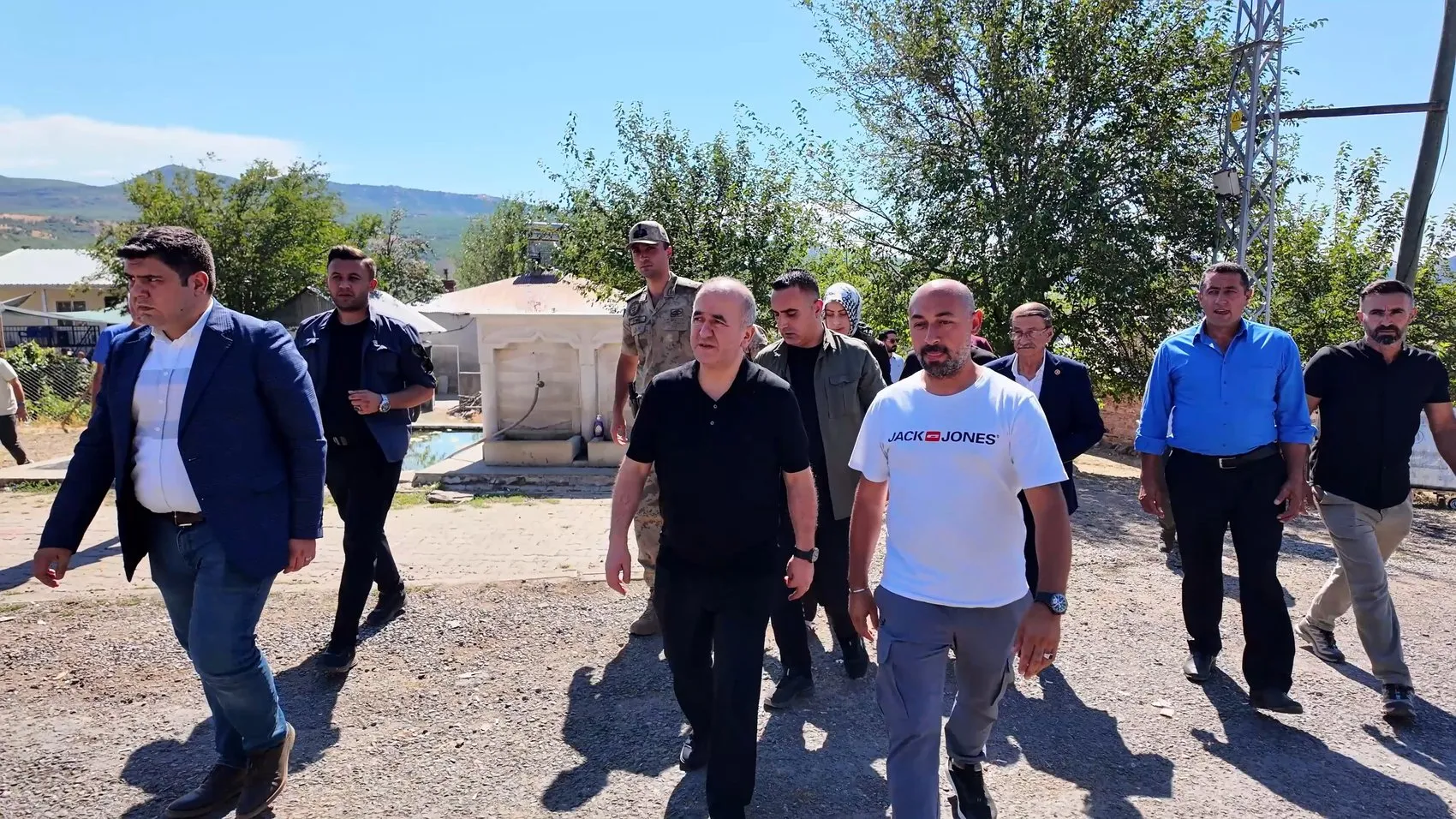 Elazığ'da vahşet: Yaşlı çiftin katledilip evlerinin ateşe verildiği olayda sır perdesi aralanıyor