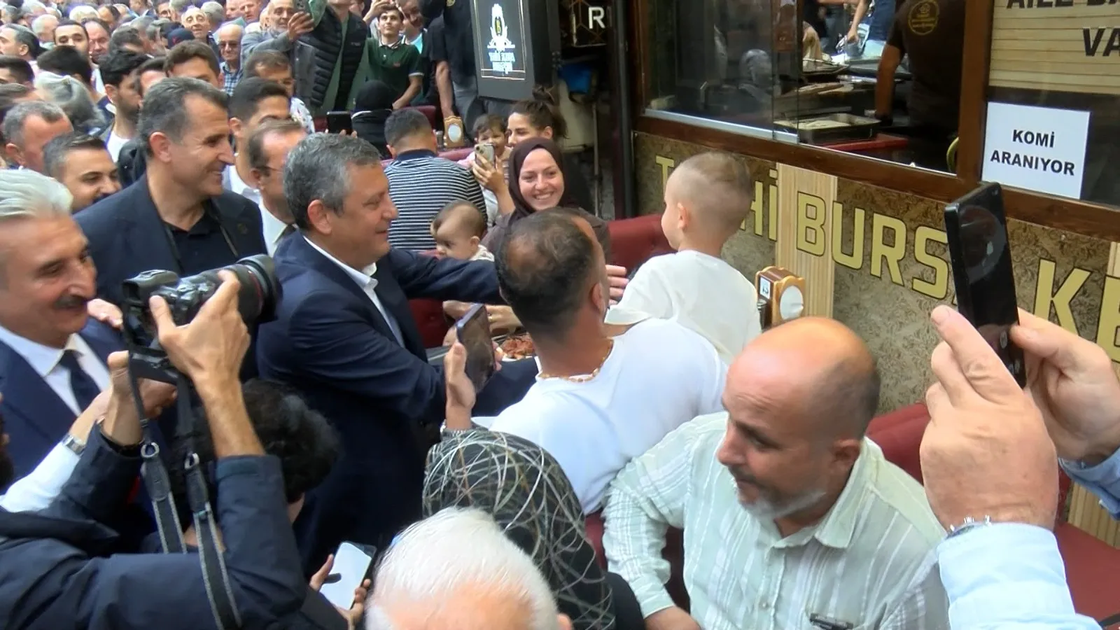 Bursa'da cezaevi ziyaretiyle başlayan gerilim: Sandık vurgusu ve Tera Fon çıkışı