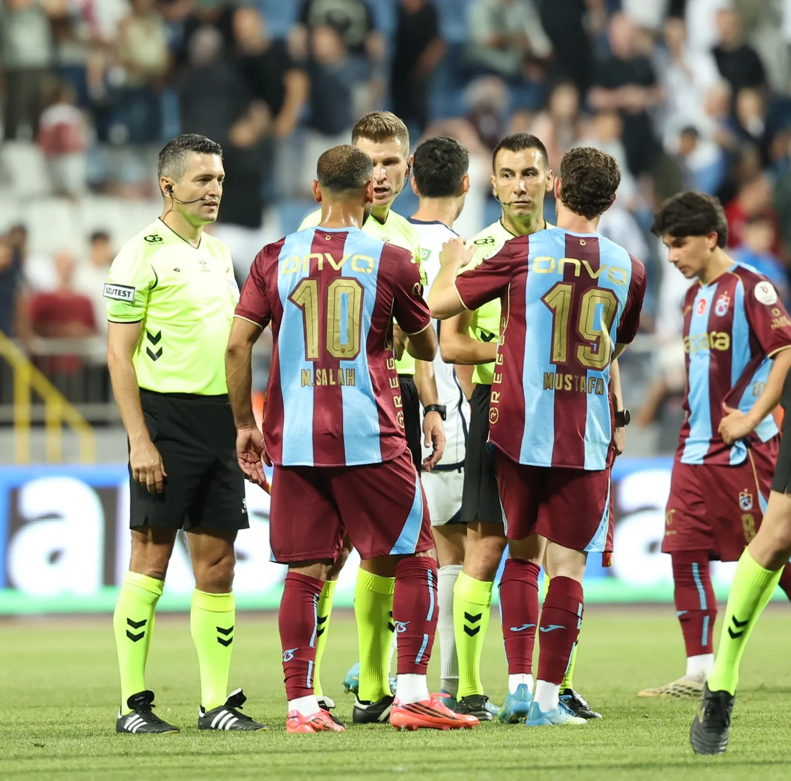 Trabzonspor'un başı dertte: Sahada disiplin ve savunma alarmı