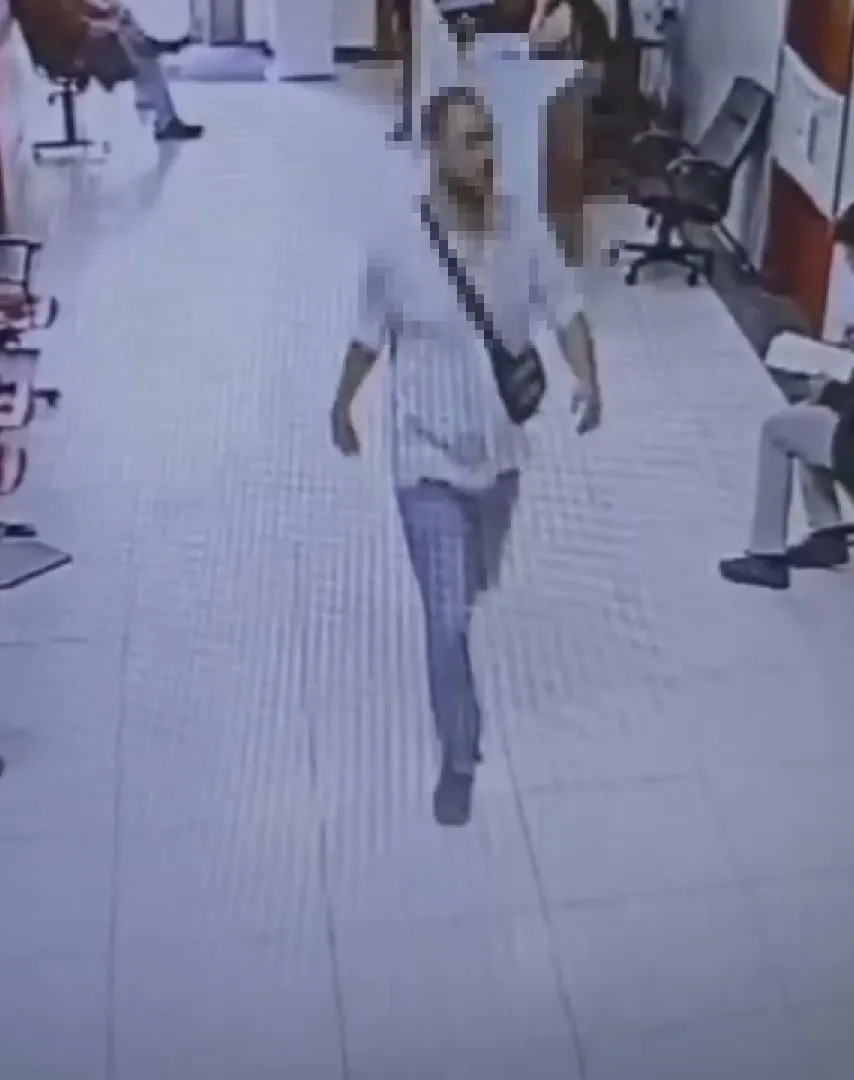 Tuzla'da dehşet anları: Doktoru bıçaklayan saldırgan sahilde canına kıymak istedi