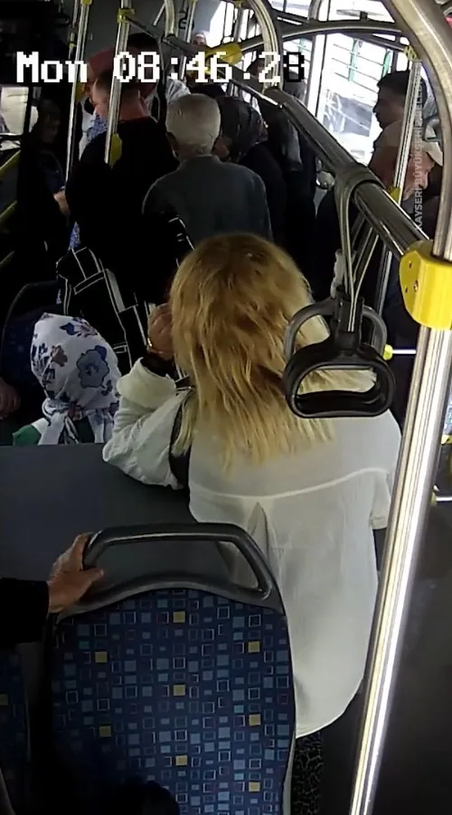 Kayseri'de direksiyon başındaki kahraman: Yolcusunun hayatı için rotasını hastaneye çevirdi