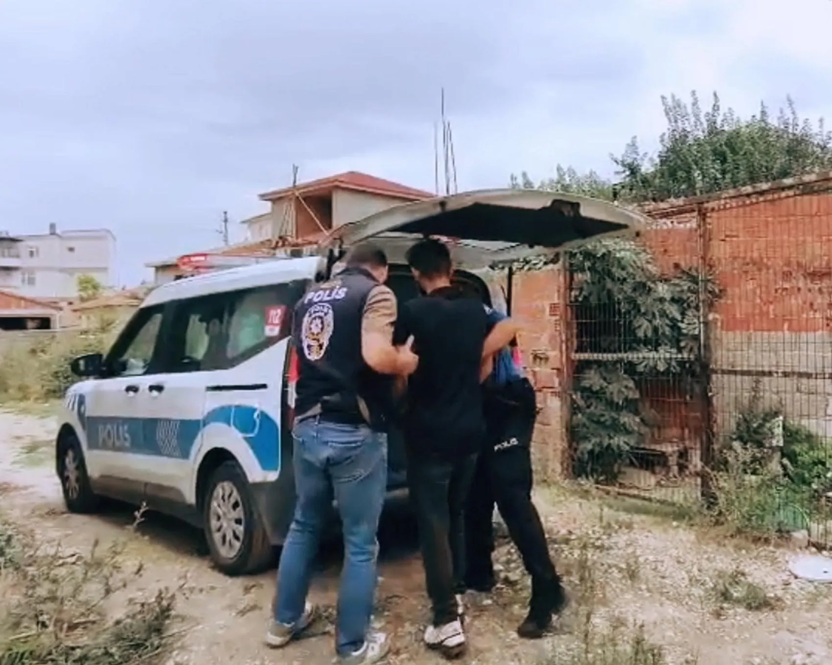 Edirne'de yasa dışı bahis ağının çökertilmesinde tutuklu sayısı 13'e ulaştı