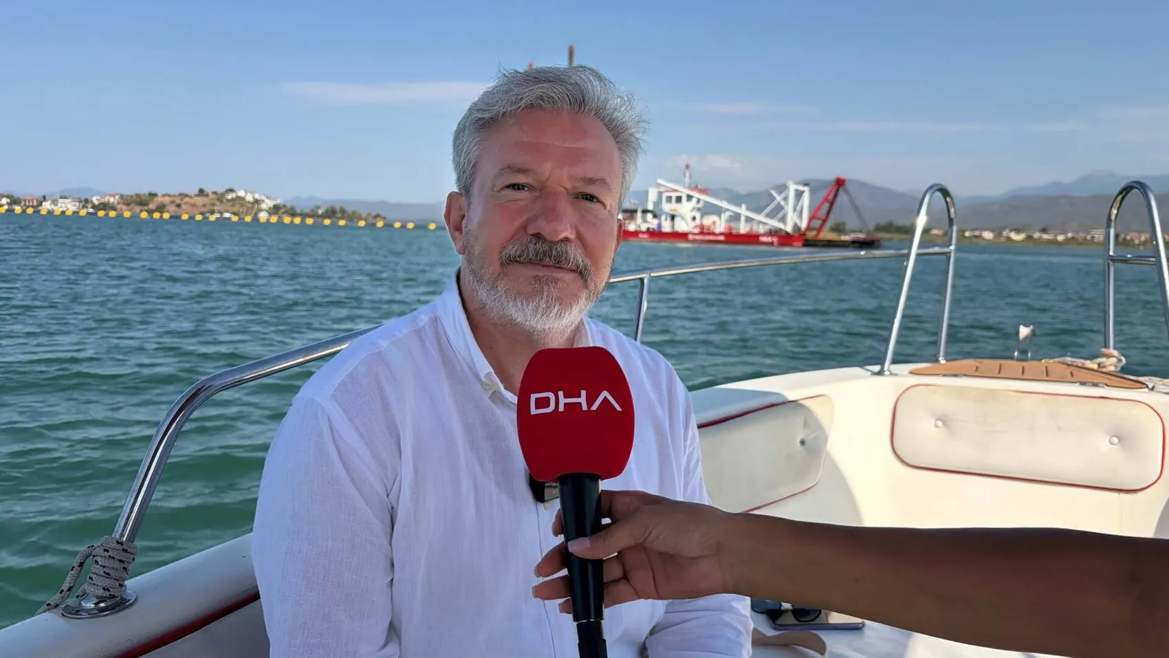 Fethiye Körfezi'nde dev temizlik operasyonu: 16 milyon metreküplük çamur tabakası tarih oluyor