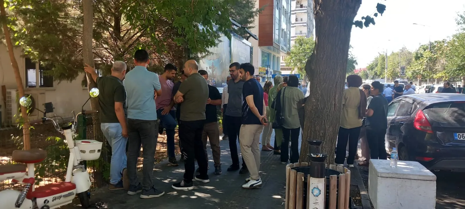 Şanlıurfa merkezli sarsıntı bölgeyi ayağa kaldırdı: Okullarda panik anları