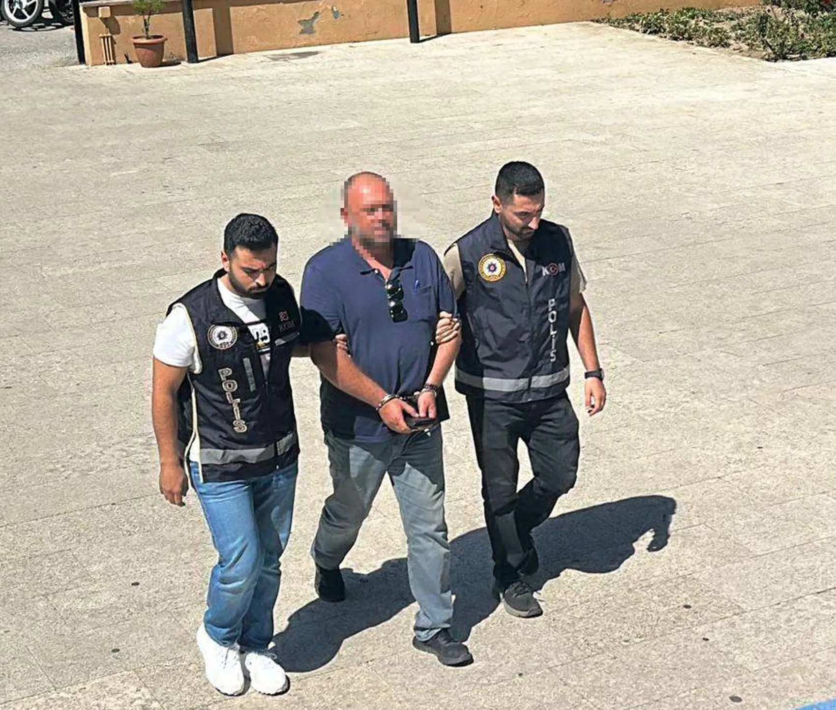 Edirne'de rüşvet pazarlığı kameraya yansıdı: İmar komisyonu üyesi avukat adliyede