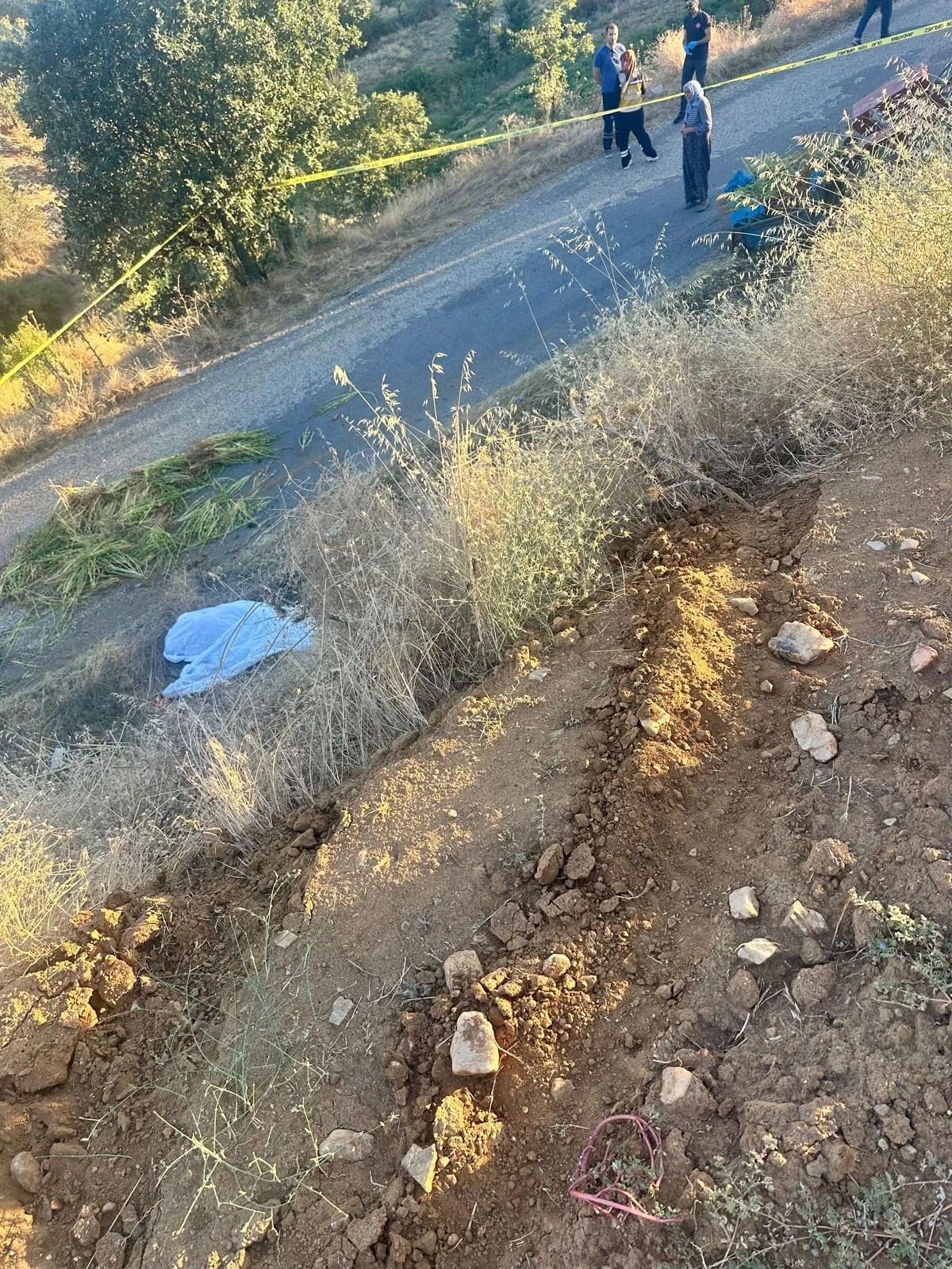 Kula'da tarla mesaisi acı bitti: Traktör kazası can aldı
