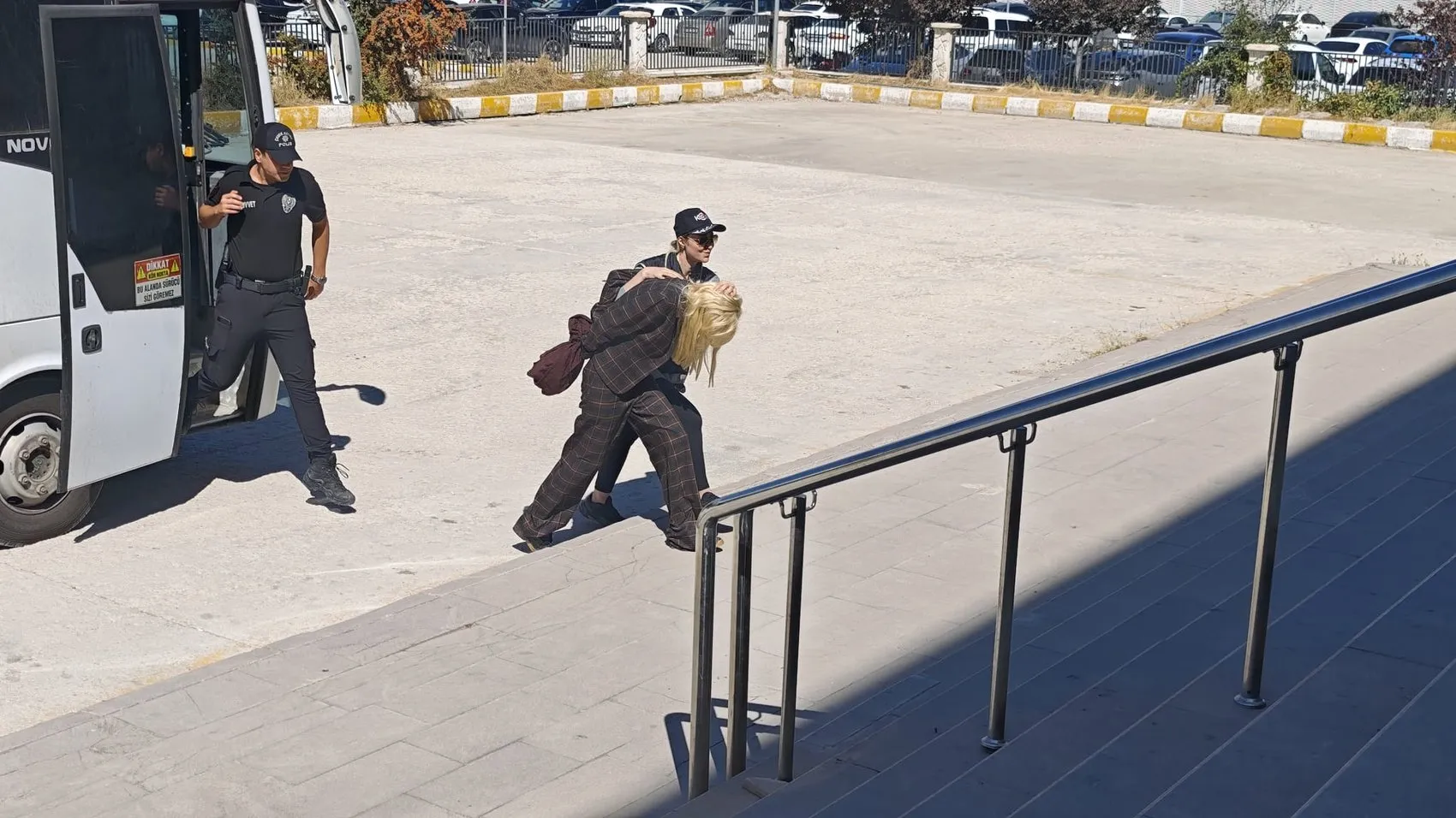 Düğün görüntüleri sonrası başlayan soruşturmada Çağla Öz Tançalan adliyede