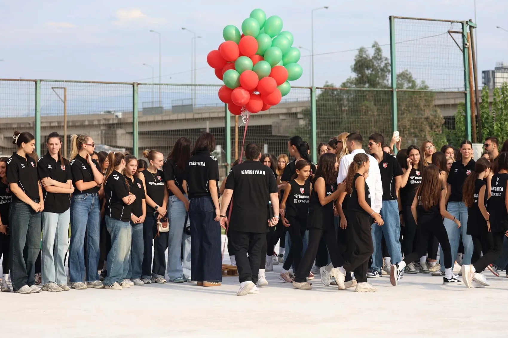 Karşıyaka'da voleybolun geleceği için dev adım: İkinci salon yükseliyor