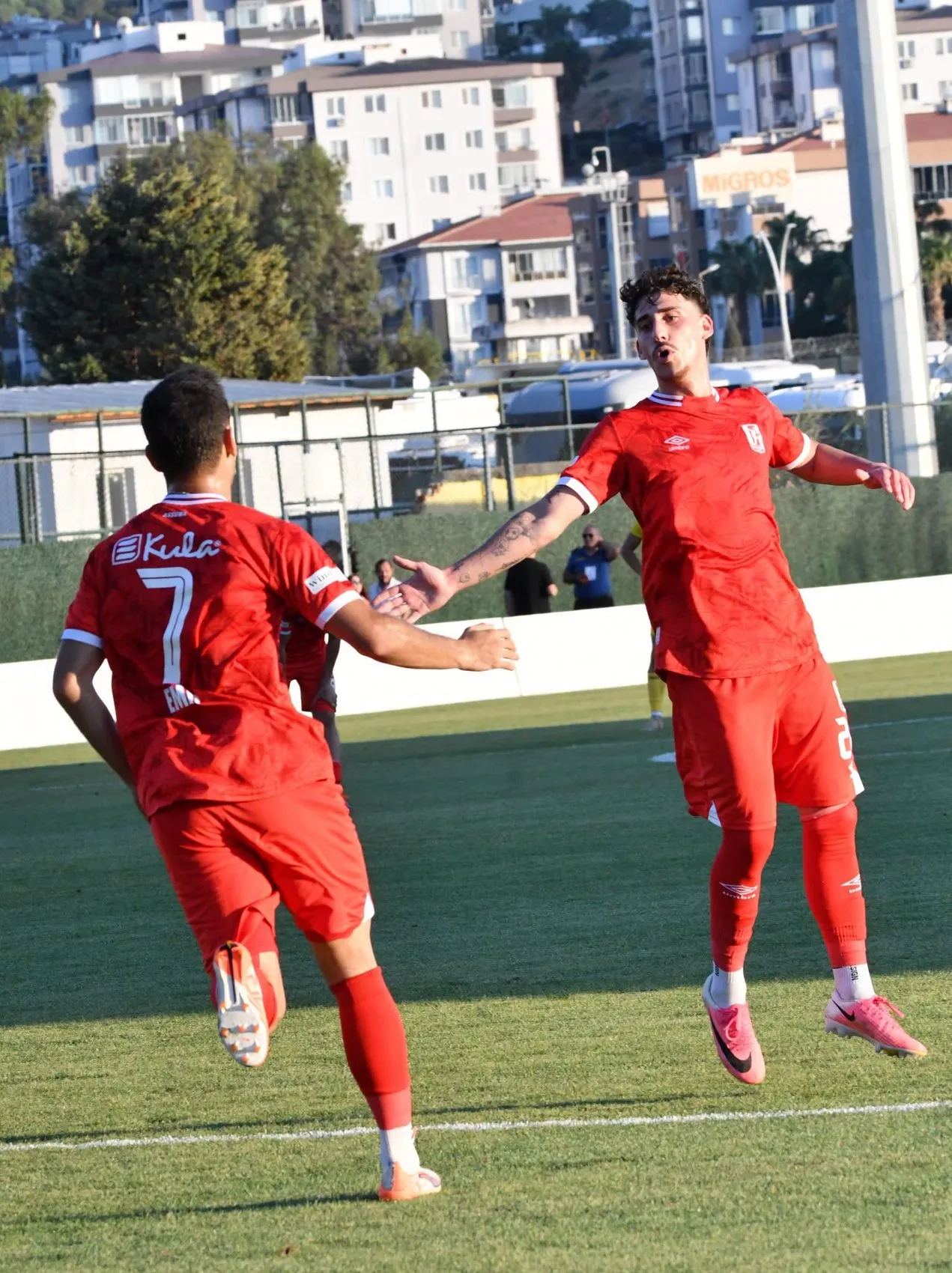 Balıkesirspor'da fırtına gibi başlangıç: Hasret bitti, goller geldi