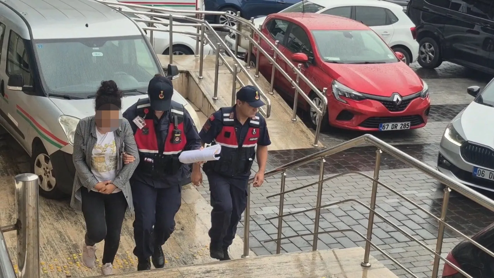 Zonguldak'ta kan donduran iddia: Kızını zincirle bağlayan babadan skandal savunma