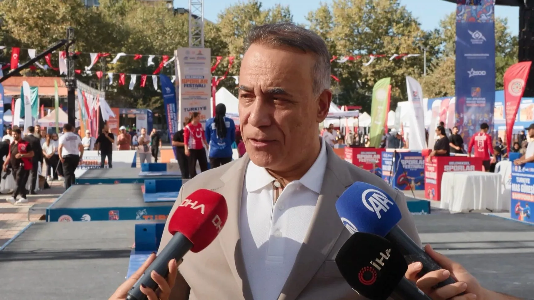 Sultangazi'de Tarihi Rüzgar: 700 Sporcu Geleneksel Miras İçin Bir Araya Geldi