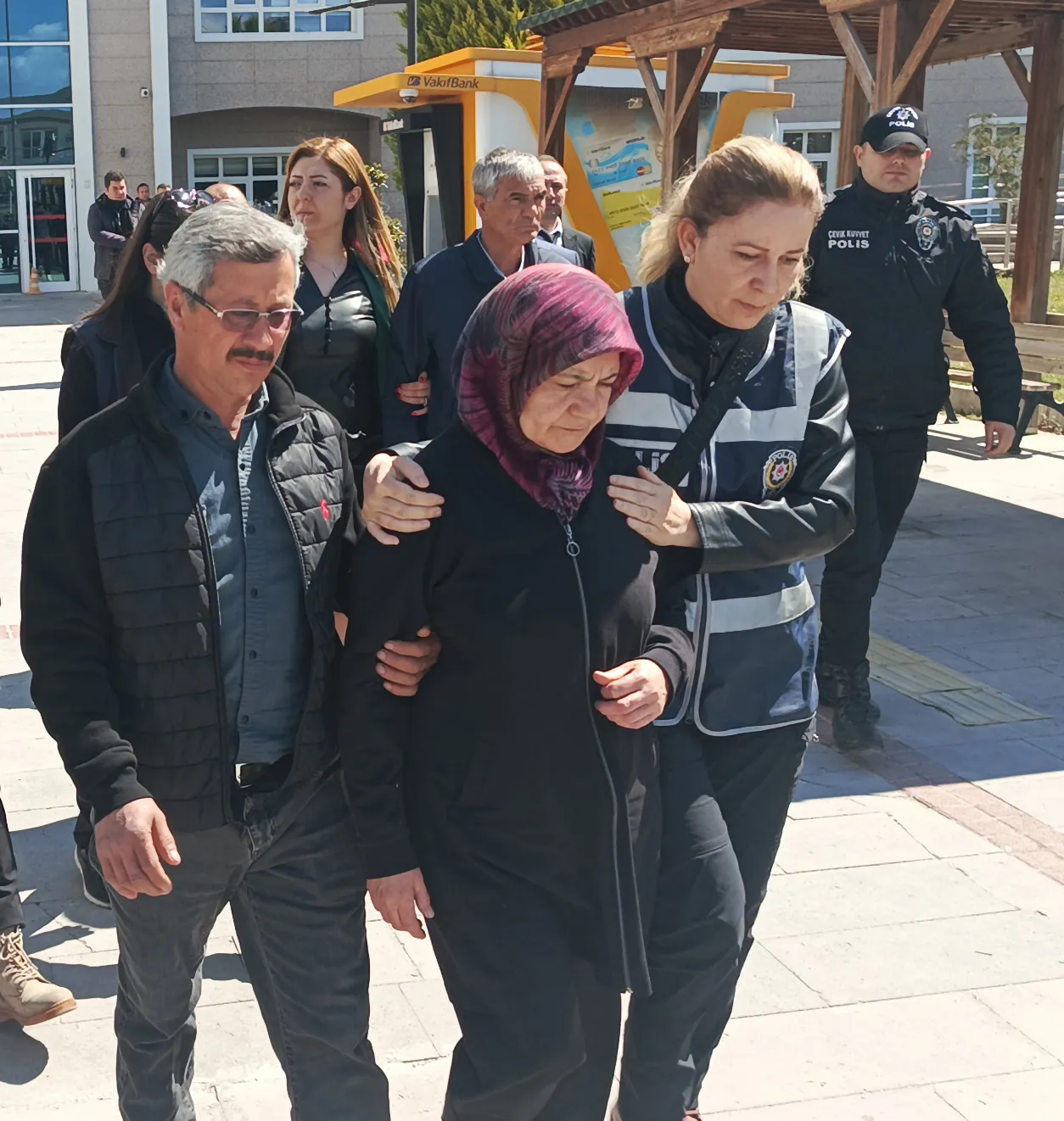 İki çocuk annesi Özge Bedir cinayetinde istinaf noktayı koydu: Eşine beraat, sanıklara ağırlaştırılmış müebbet