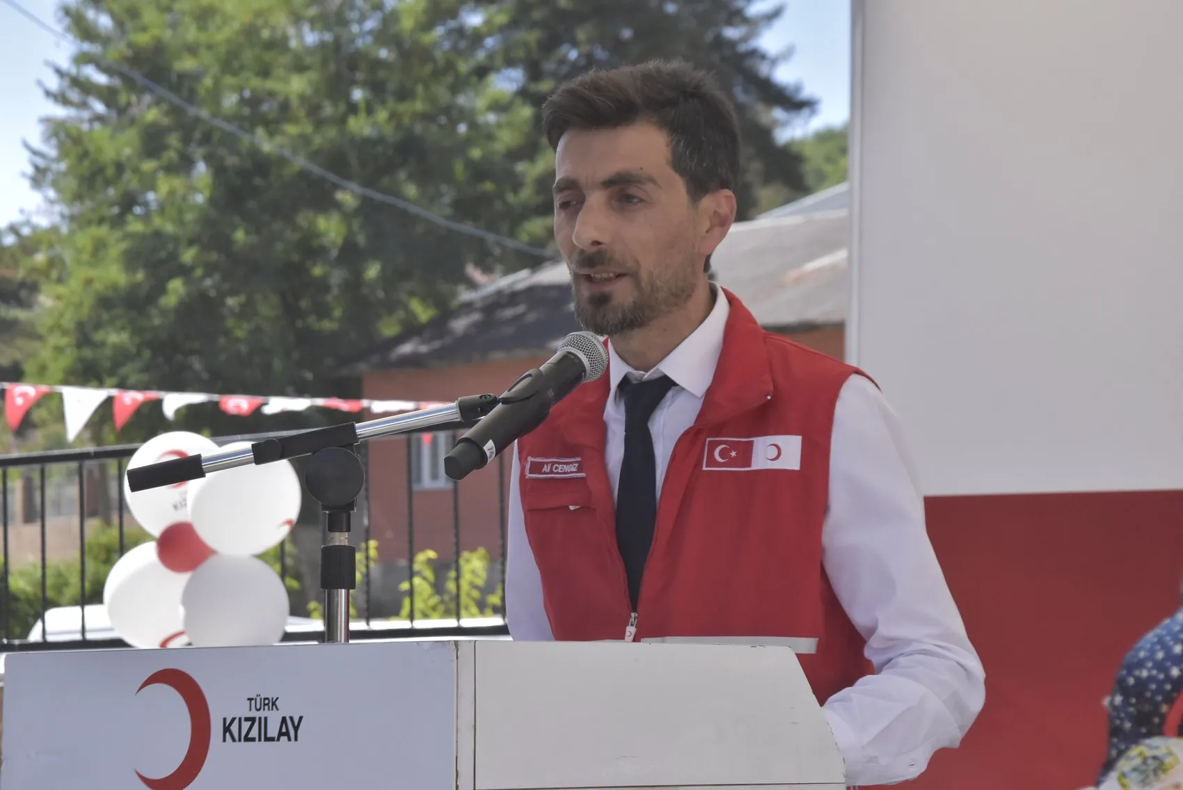 Bitlis’te Kızılay’ın iyilik sofrası kuruldu: 81 ilde süren dayanışma seferberliği