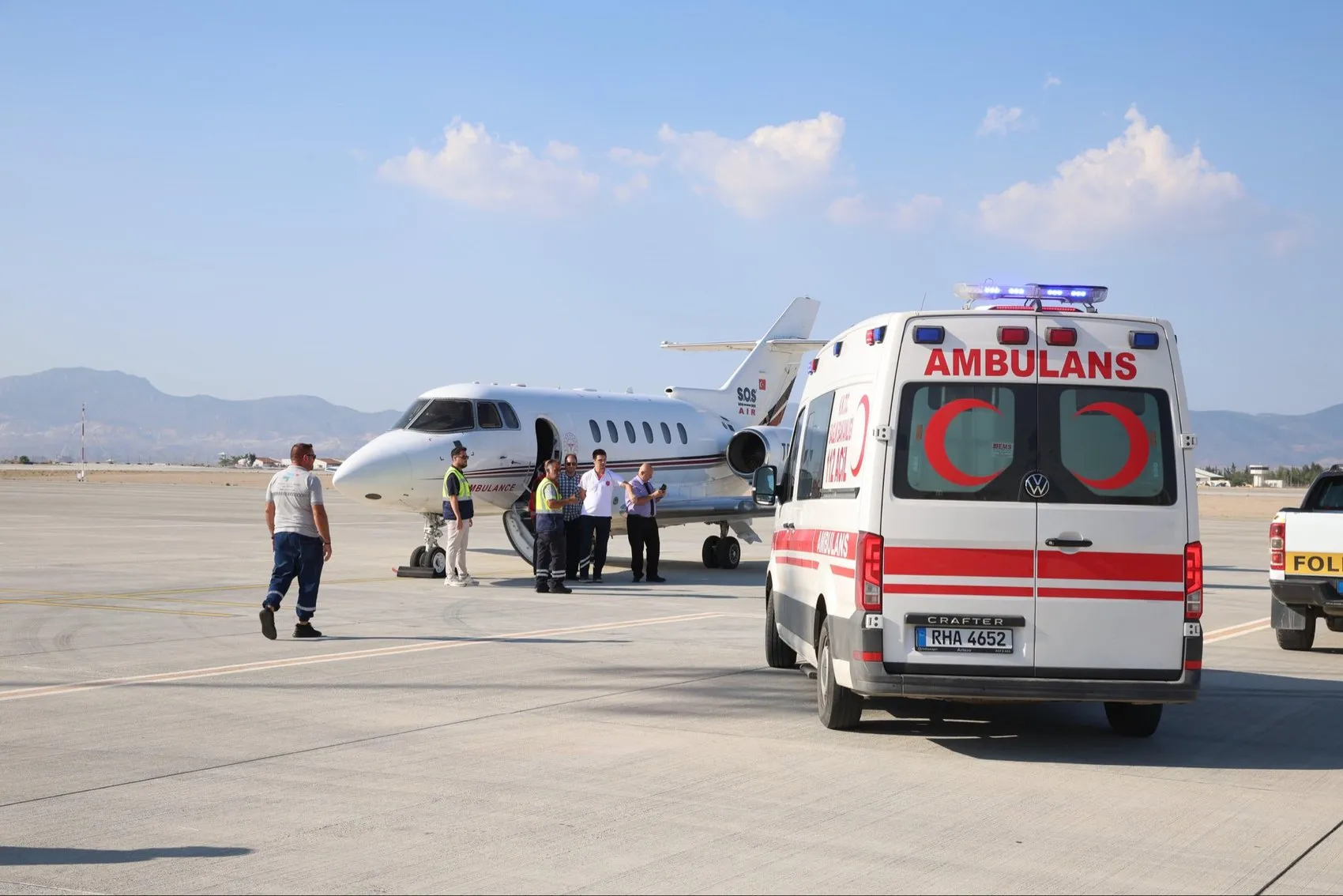 Girne açıklarındaki faciada zamana karşı yarış: 35 haftalık gebe vatandaş Türkiye'ye getirildi