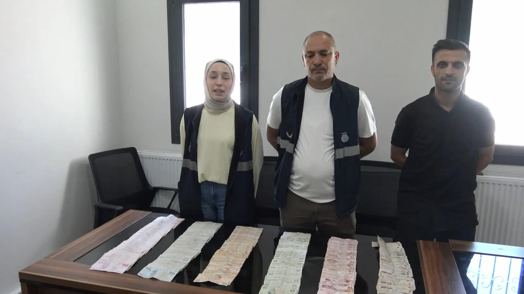 Şanlıurfa'da dilencilik operasyonu: Üzerinden servet çıktı
