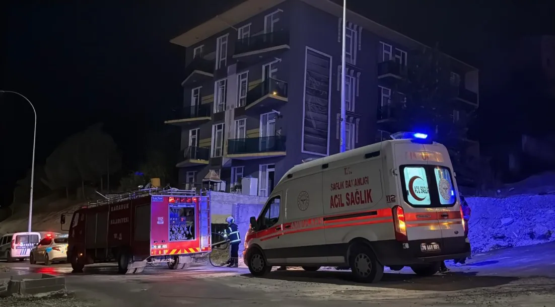 Karabük'te geceyi kabusa çeviren yangın: İki öğrenci hastanelik oldu