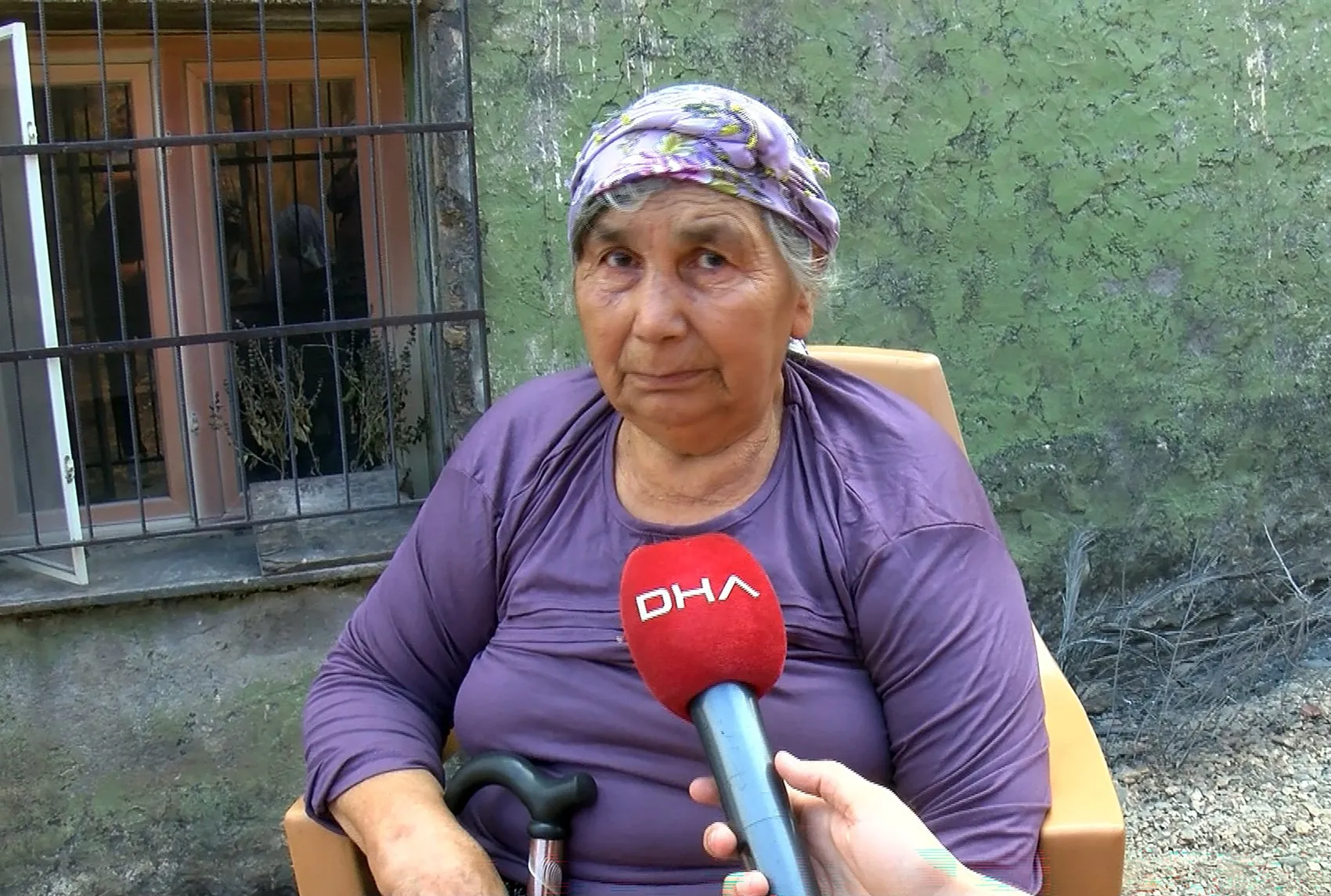 Adana'da alevler üç ilçeyi birden yuttu: 19 ev küle döndü, köylüler canlarını zor kurtardı