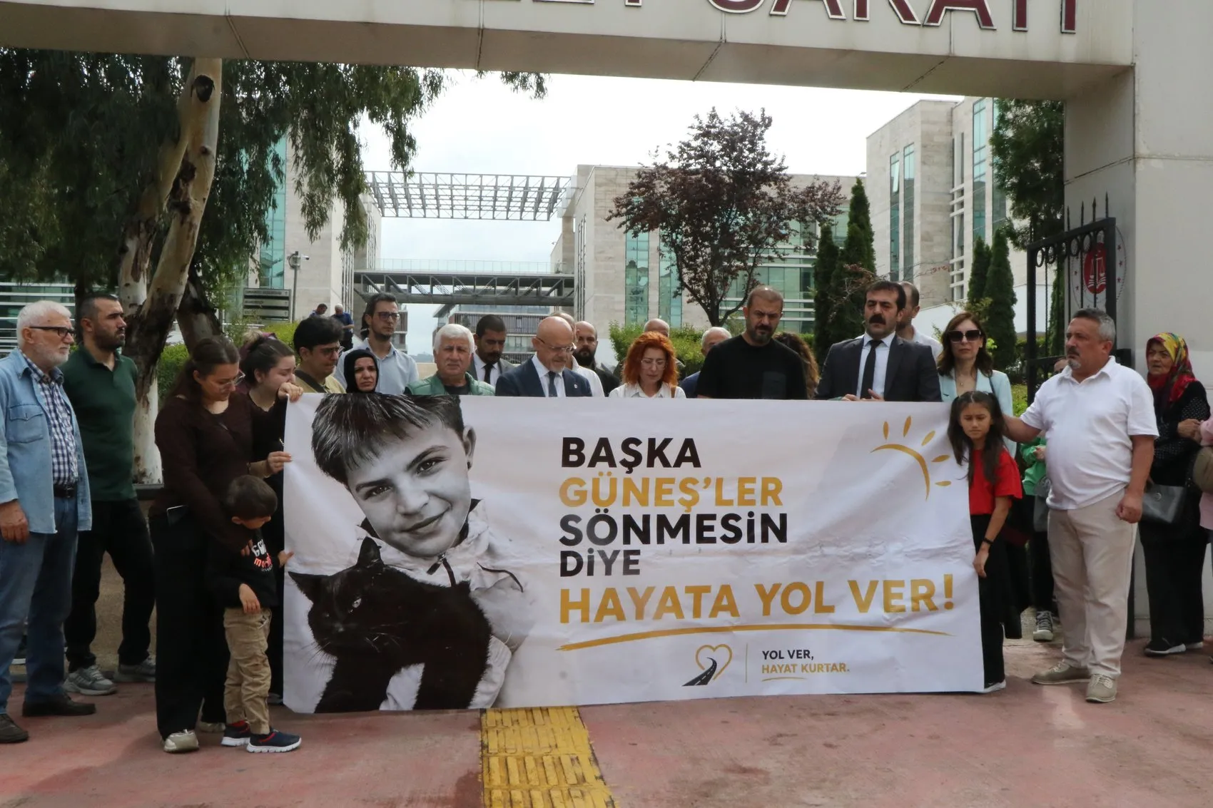 12 yaşındaki Güneş’in hayalleri yarım kaldı: Mahkemeden çıkan karar aileyi yıktı