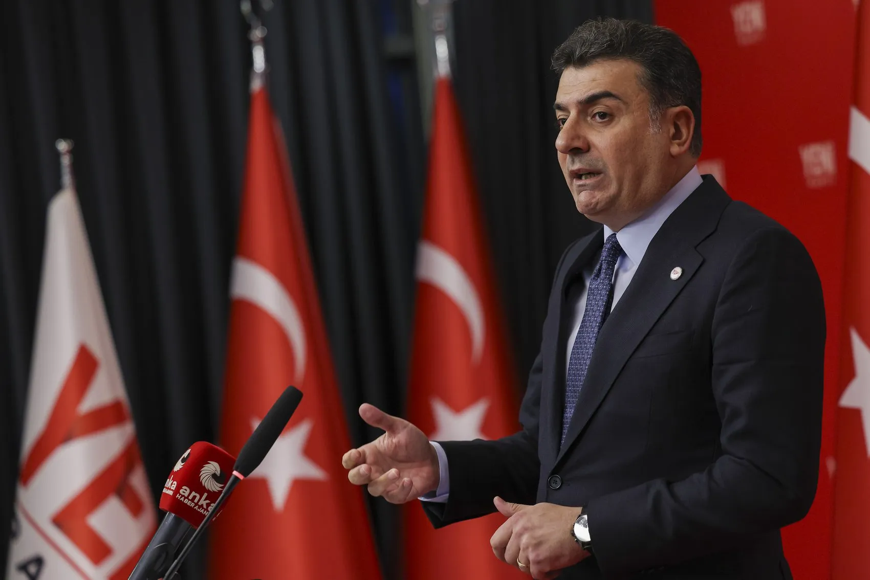 Yeni Parti'den fon skandalı için hodri meydan: İsimleri siz açıklayın, biz delillendiriyoruz