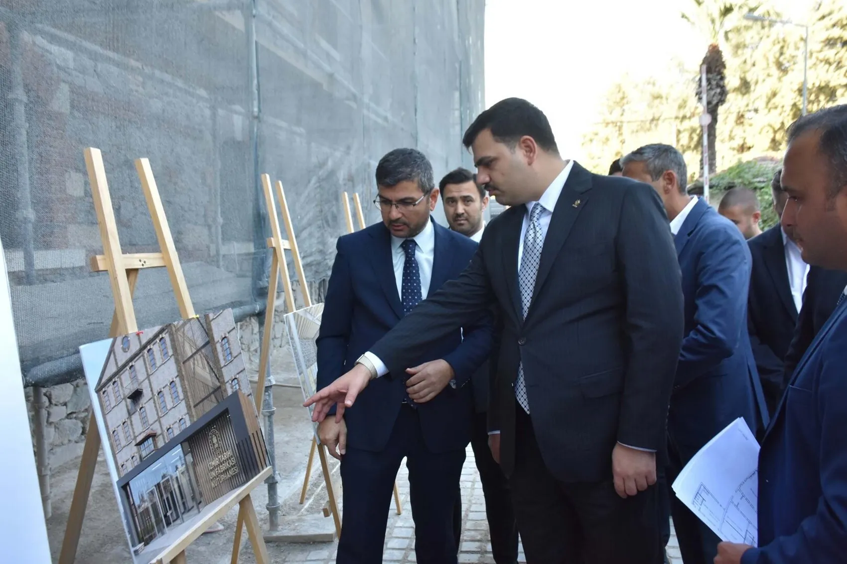 Eyyüp Kadir İnan'dan Özgür Özel'e Tarihi Un Fabrikası Çağrısı: Gelin ve Özür Dileyin