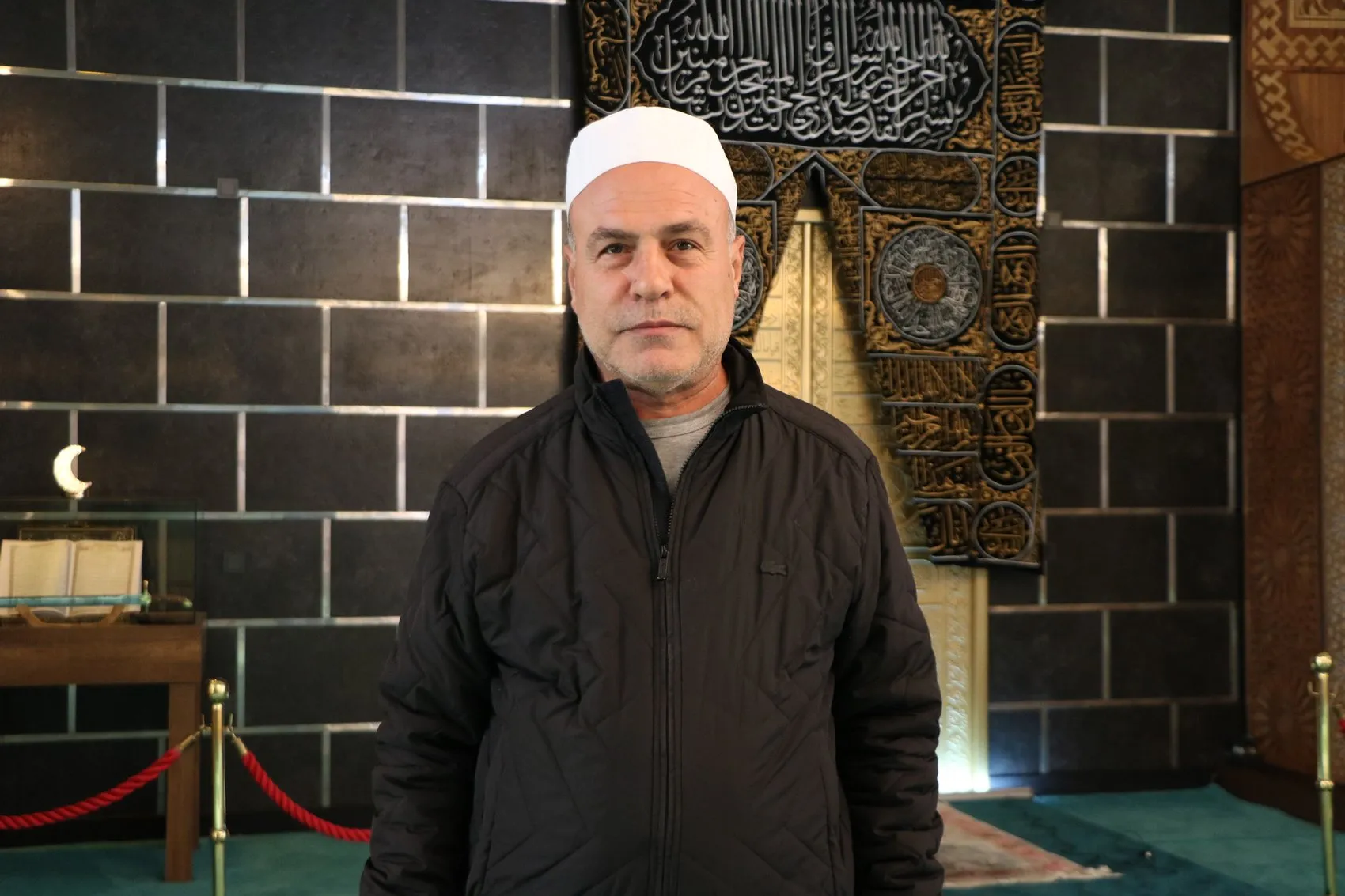 Kayseri'de Kabe özlemini dindiren mihrap: İbadet edenler kendilerini Mekke'de hissediyor