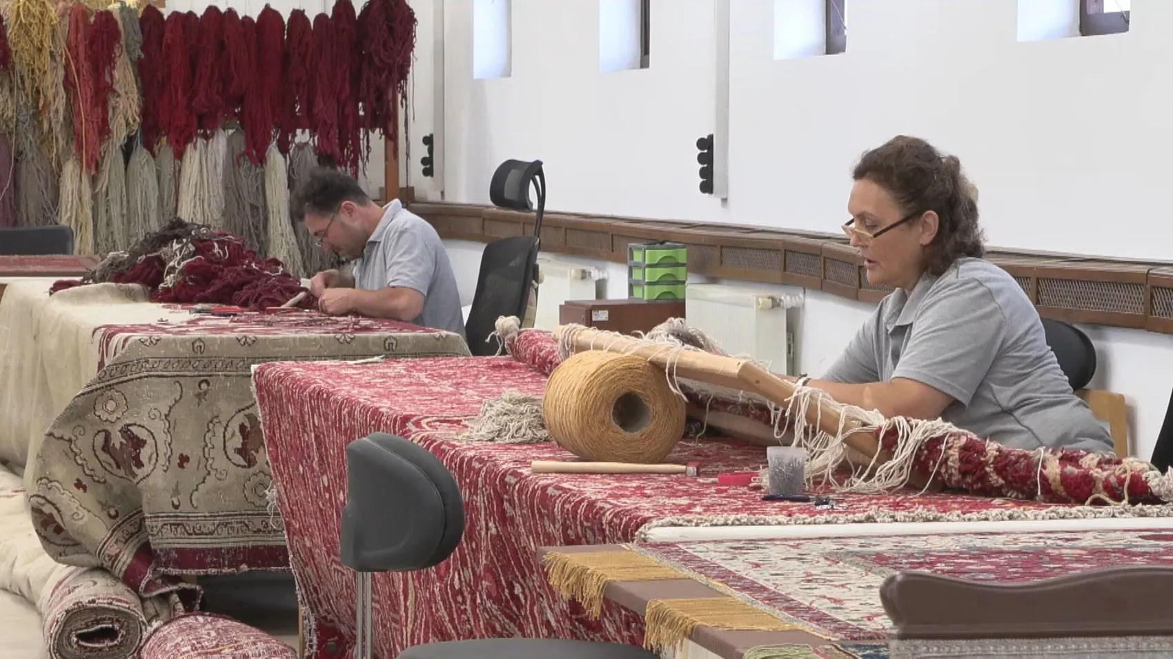 Sarayın gizli hazineleri gün yüzüne çıkıyor: 500 yıllık seccadelerdeki sır perdesi aralandı