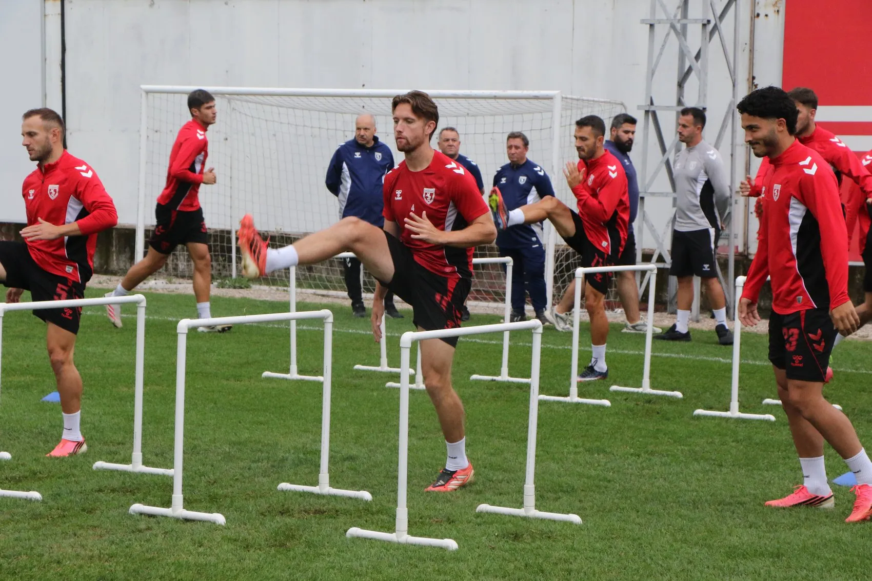 Samsunsporlu Elliot Watt'ın Samsun'da yeni hayatı: Türkçe öğreniyor, ailesiyle kök salıyor