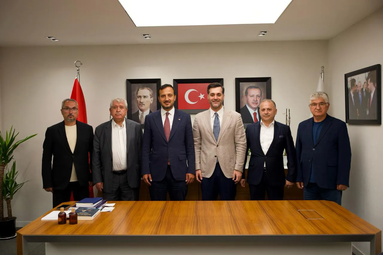 Üsküdar Belediye Meclisi'nde dengeleri değiştiren istifalar: Dört isim AK Parti saflarına katıldı