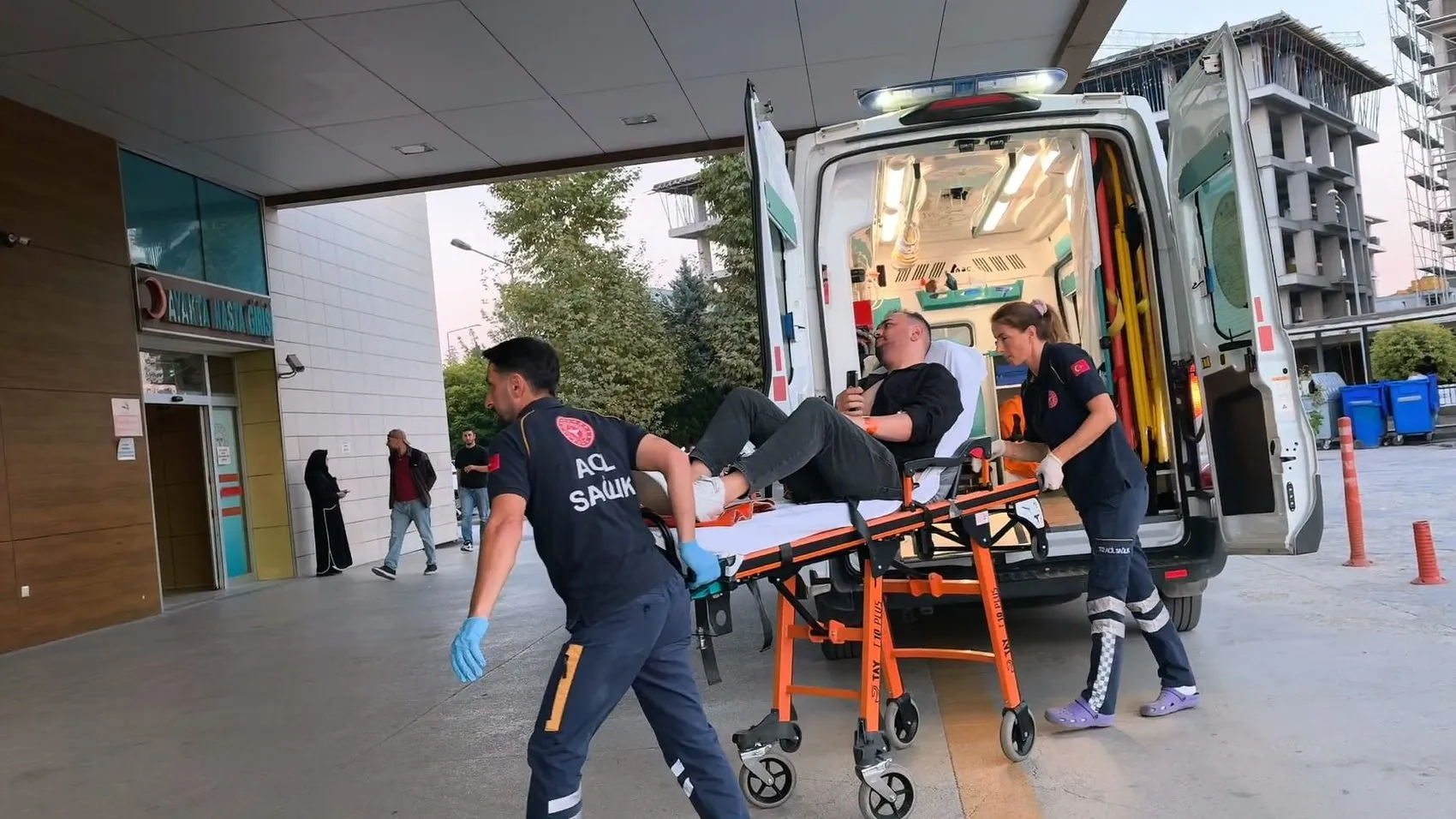 İnegöl'de saniyelerle yarışan sürücünün kaza anı kamerada