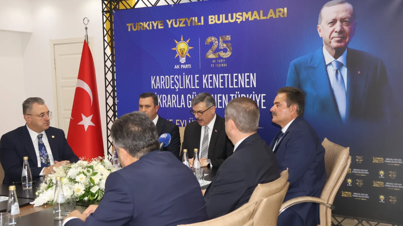 Bakan Çiftçi'den suç dünyasına net mesaj: Nereye kaçarsanız kaçın, peşinizdeyiz