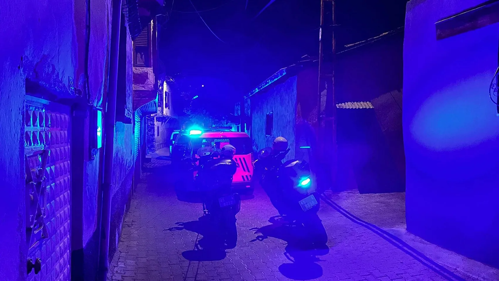 Kula'da zehir tacirlerine büyük darbe: 65 bin içimlik uyuşturucu ele geçirildi