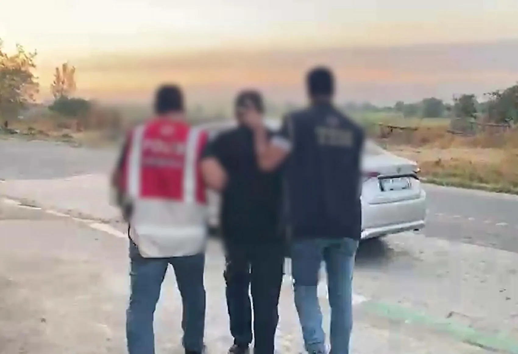 Biga'da Yıldızlar çetesine şafak baskını: 8 kişi kıskıvrak yakalandı