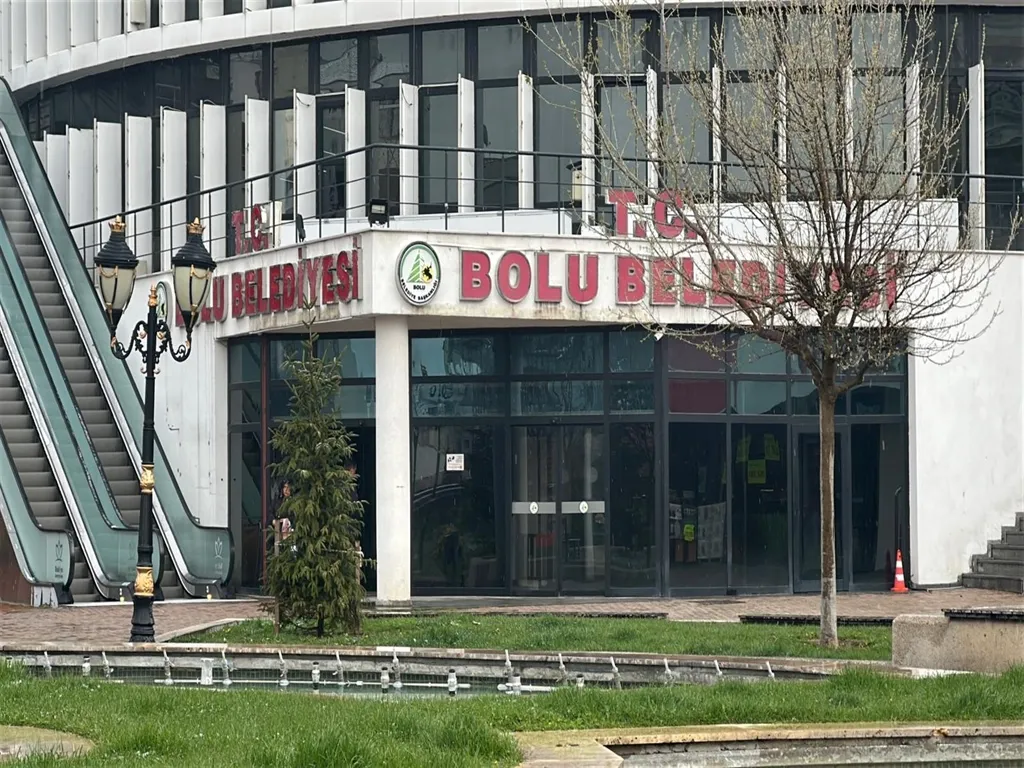 Bolu'da kooperatif merkezli zimmet operasyonu: Aralarında üst düzey isimlerin de bulunduğu 9 kişi gözaltında