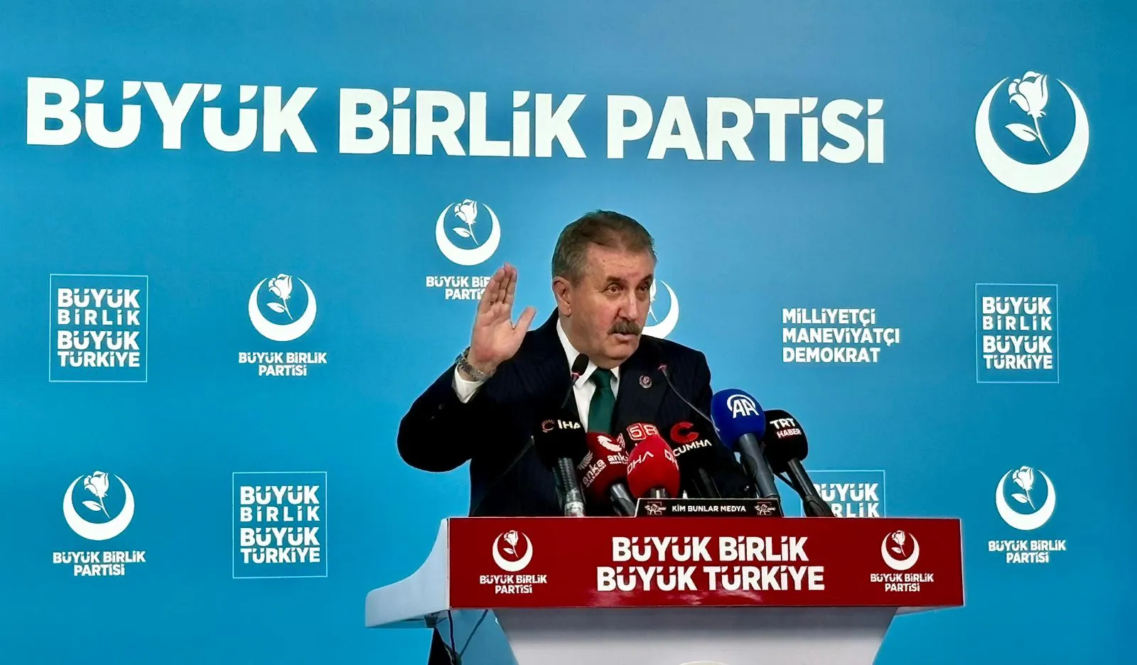 Destici'den terörsüz Türkiye mesajı: Prangalardan kurtulma vakti geldi