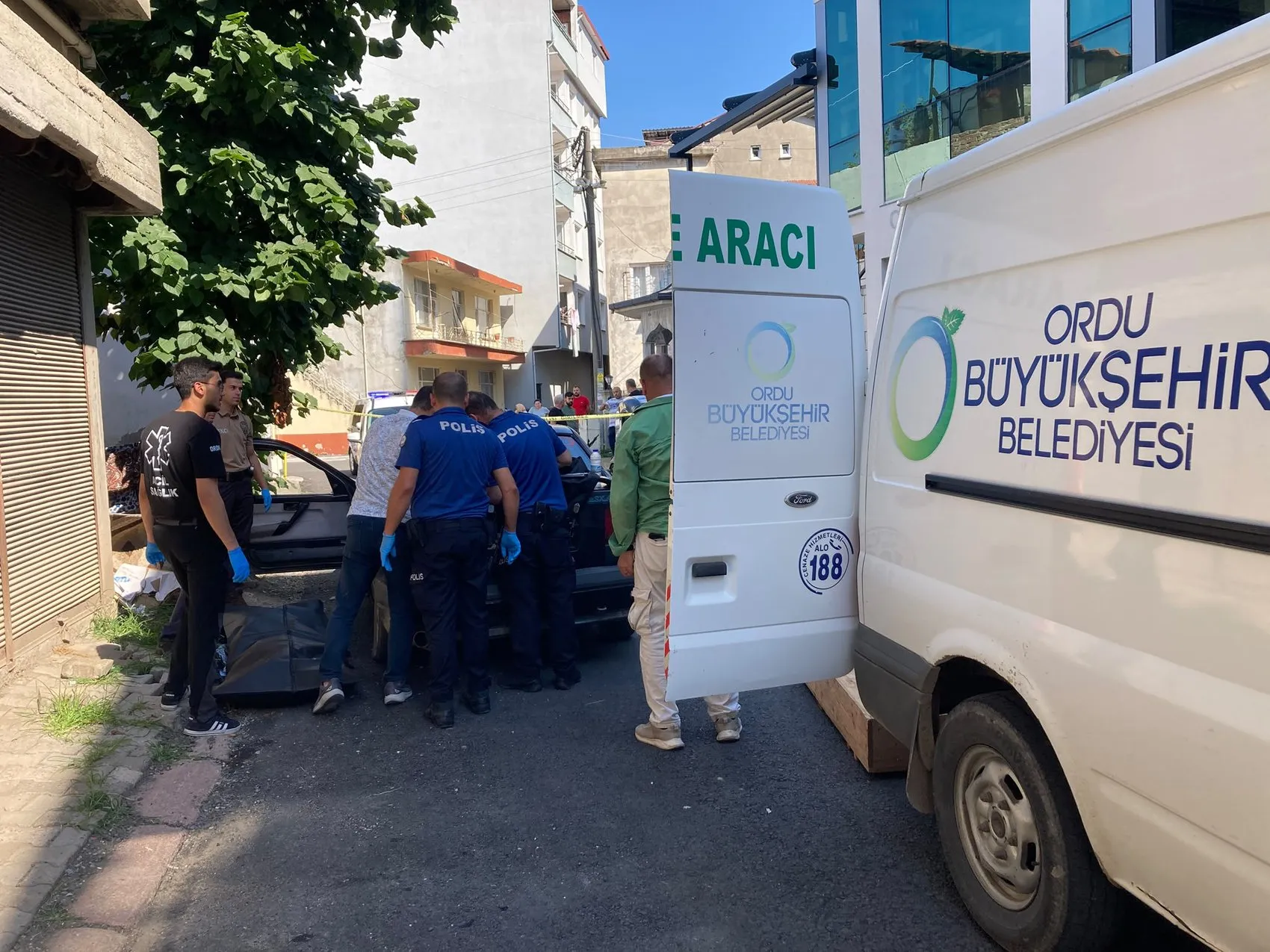 Ünye'de park halindeki araçta acı son: Direksiyon başında hayatını kaybetti