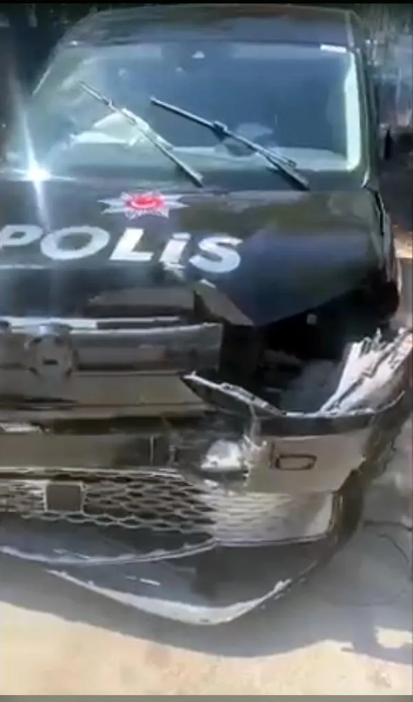 Keçiören'de nefes kesen kovalamaca: Polis aracına çarptı, kaçtığı sokakta yakayı ele verdi
