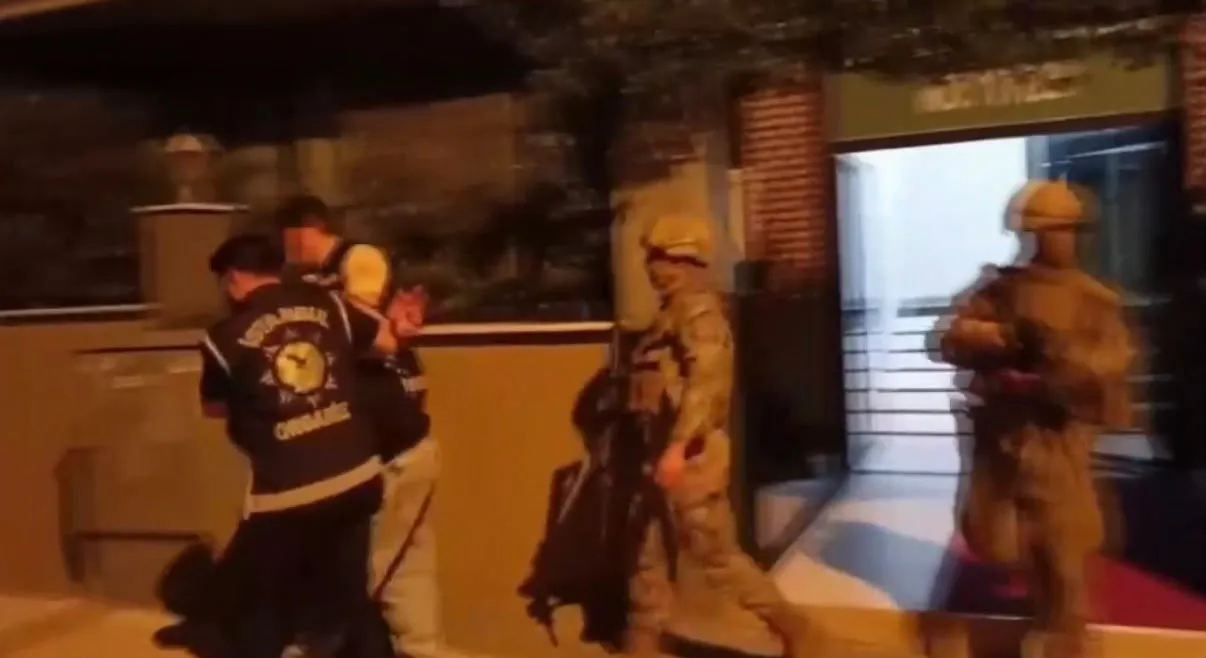İstanbul'da suç ağlarına büyük darbe: 5 ilçede eş zamanlı baskın