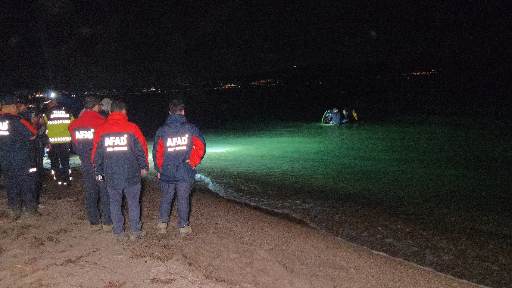 İznik Gölü kıyısında acı son: Kayıp öğretmenin otomobili bulundu, kendisi bulunamadı