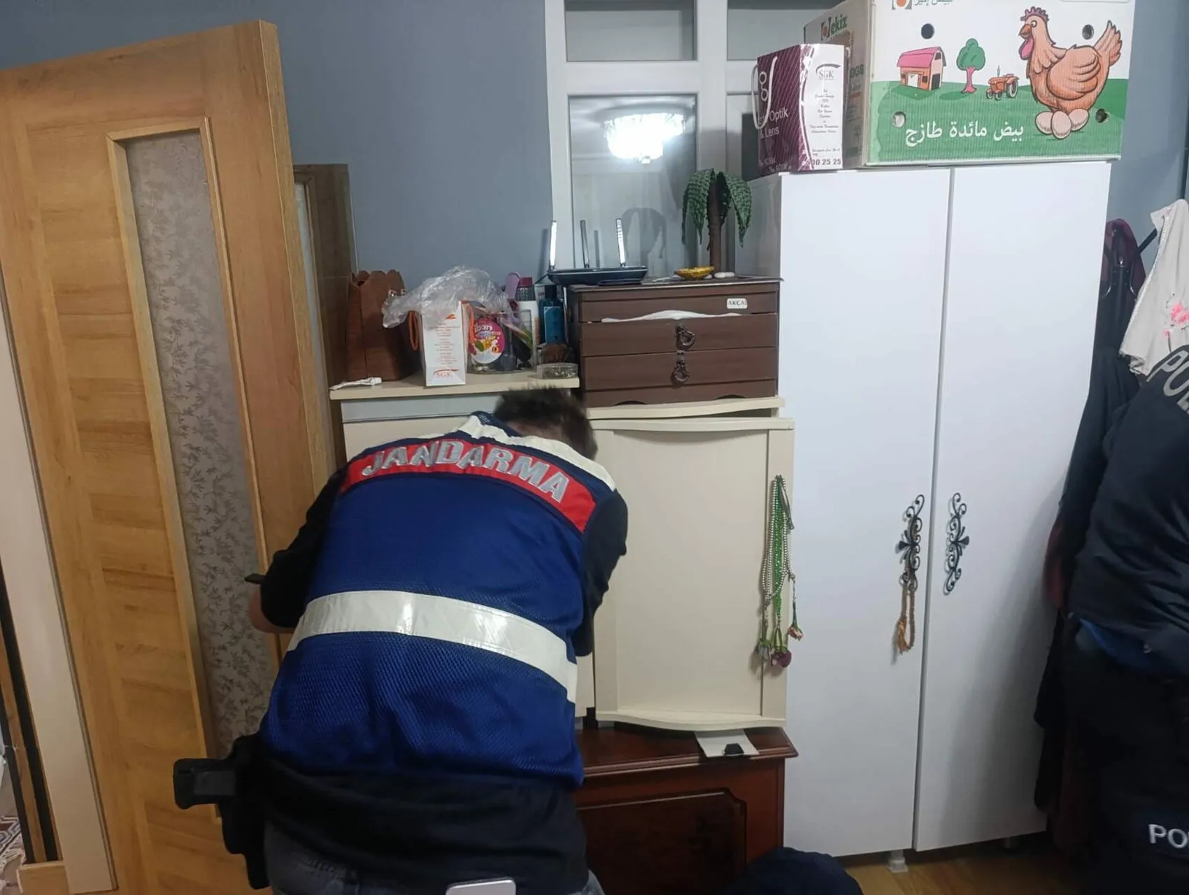 İzmir merkezli FETÖ operasyonunda ele geçirilenler şaşkına çevirdi: Evlerden servet çıktı