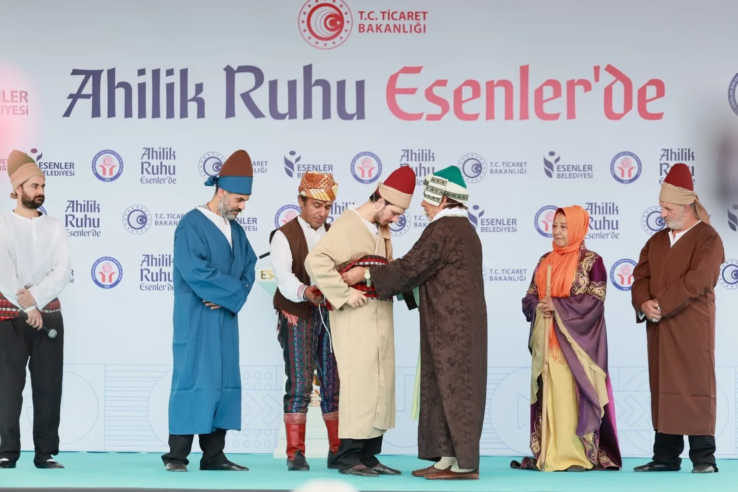 Bakan Bolat'ın Esenler'deki Ahilik mesajı: Bir esnaf çocuğu olarak bu yoldan geçtim