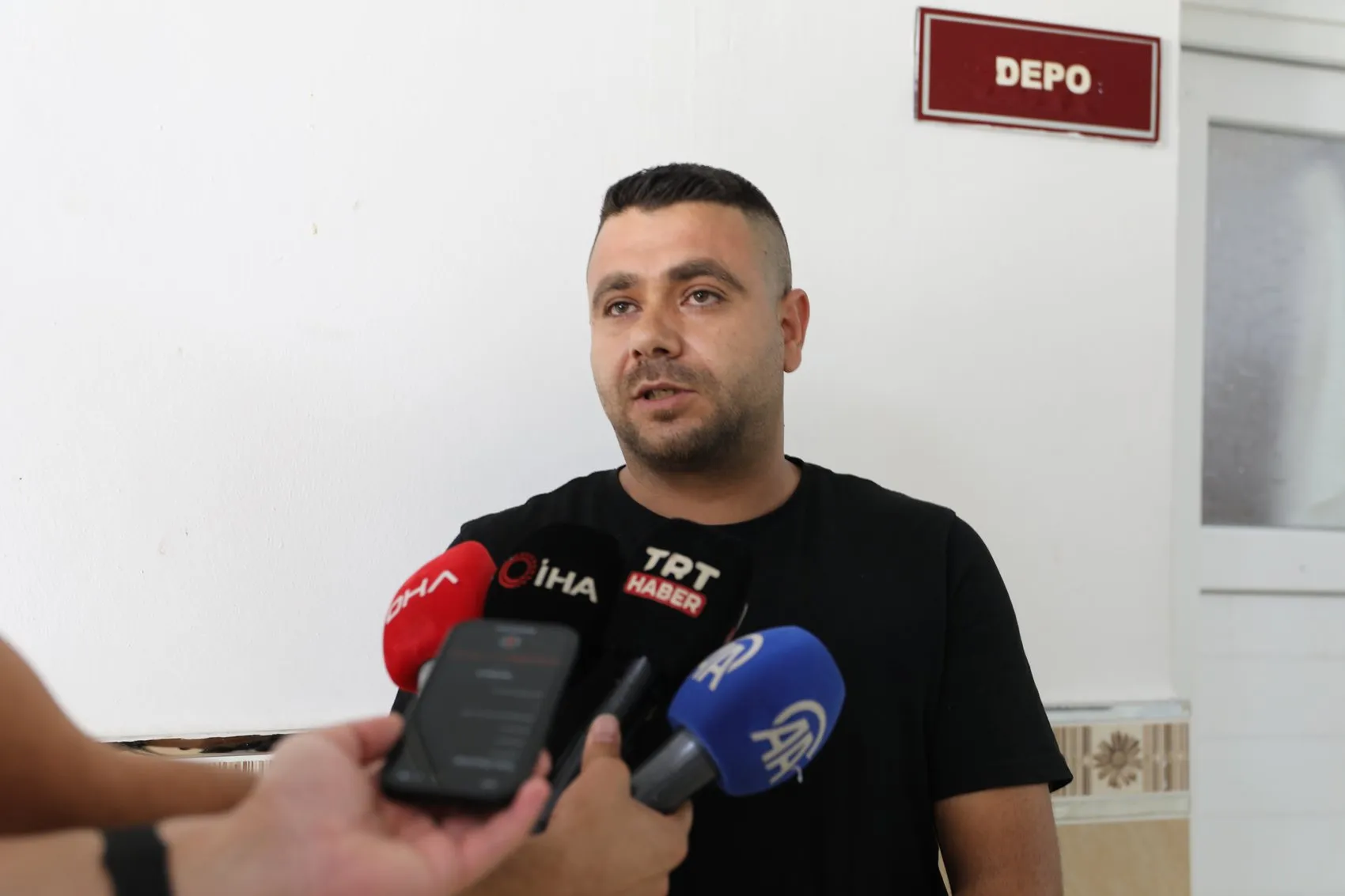 Gaziantep'te hüzünlü veda: Deniz faciasında hayatını kaybeden 14 yaşındaki Nisa son yolculuğuna uğurlandı