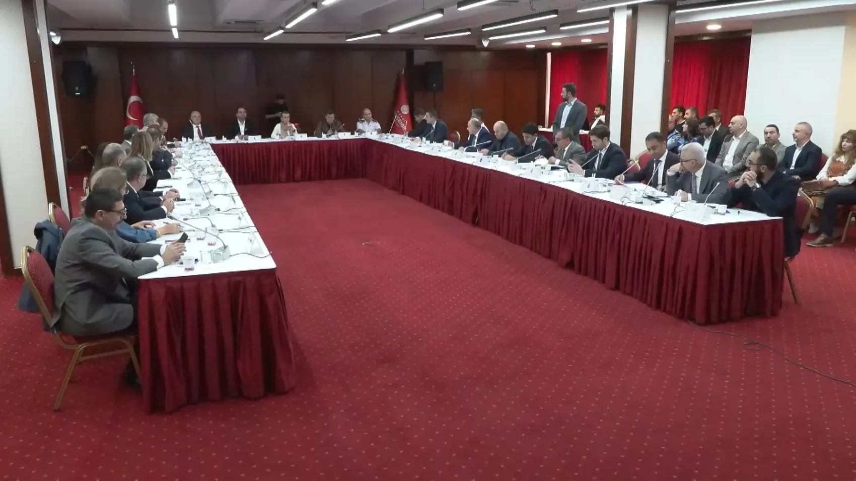 İstanbul trafiğinde disiplin operasyonu: 10 şoförün çalışma hakkı elinden alındı