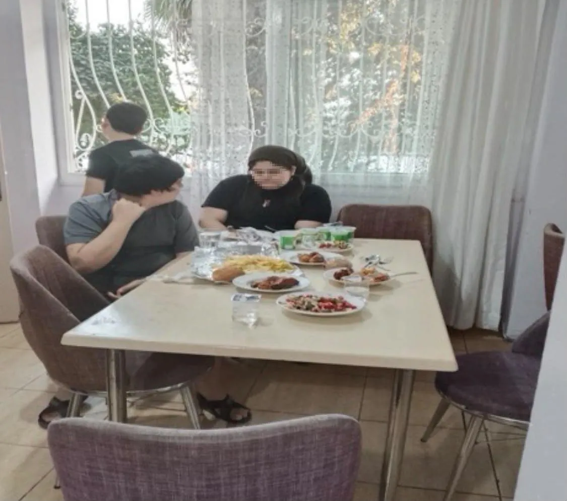 Komşuların çığlığı bir aileyi kurtardı: Çöp evden sıcak yuvaya uzanan umut dolu süreç