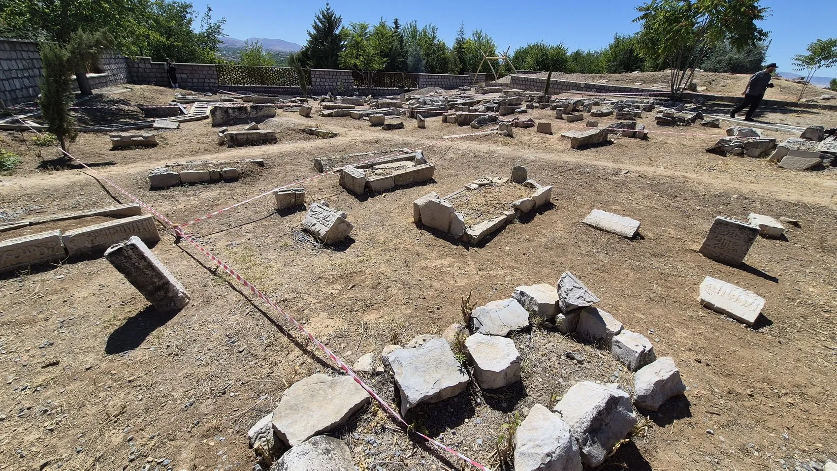 Anadolu'nun tapusu gün yüzüne çıkıyor: Selçuklu mirası Kırk Kardeşler Mezarlığı turizme kazandırılıyor