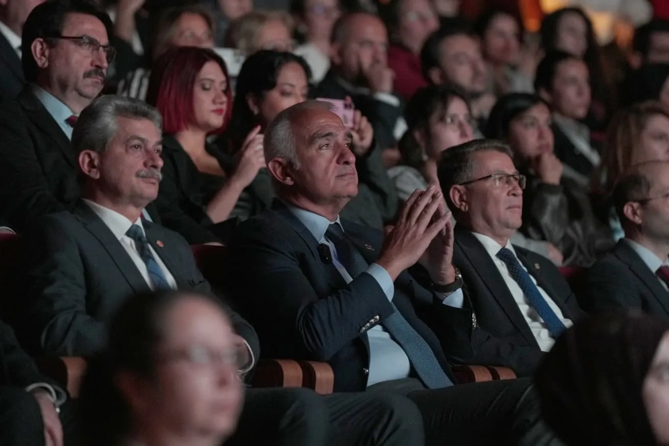 Türkçenin Geleceği Artık Sadece Kitaplarda Değil: Dijital Dünyada Yeni Bir Dönem Başlıyor