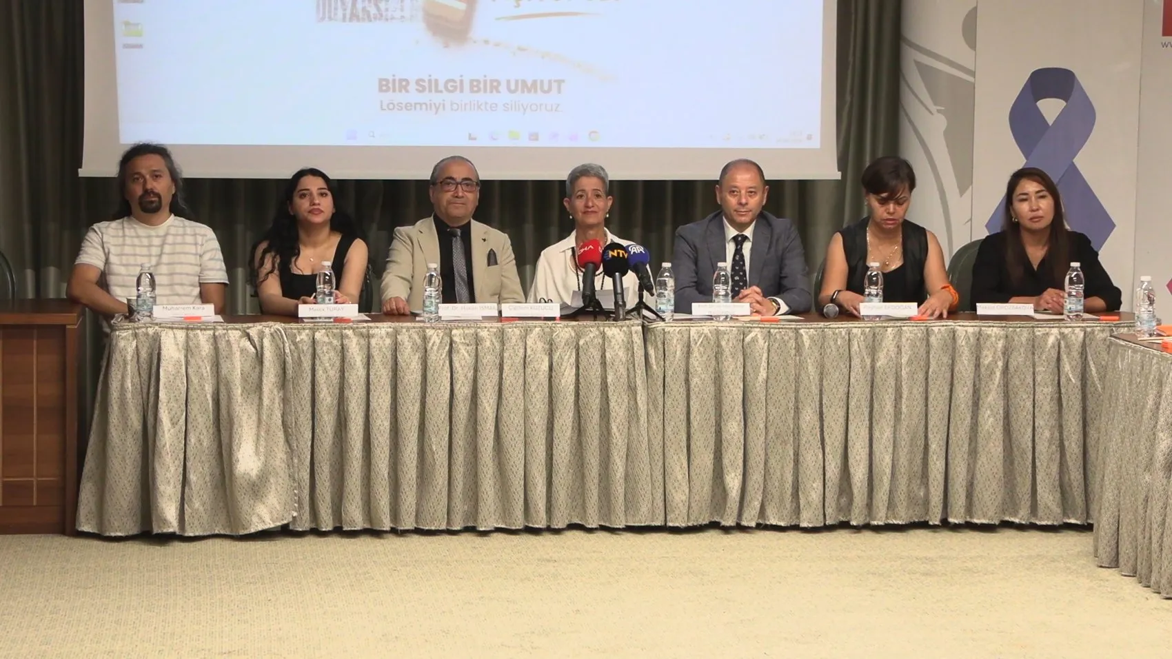 Lösemiyle mücadelede turuncu silgi dönemi: Yanlış bilgileri silip umudu çoğaltacaklar